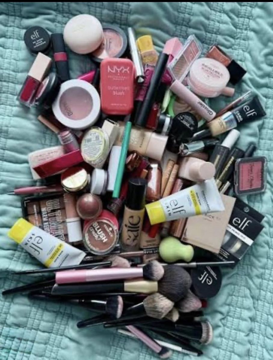 Ill Take Any Unwanted Makeup,perfumes,lotions ect.