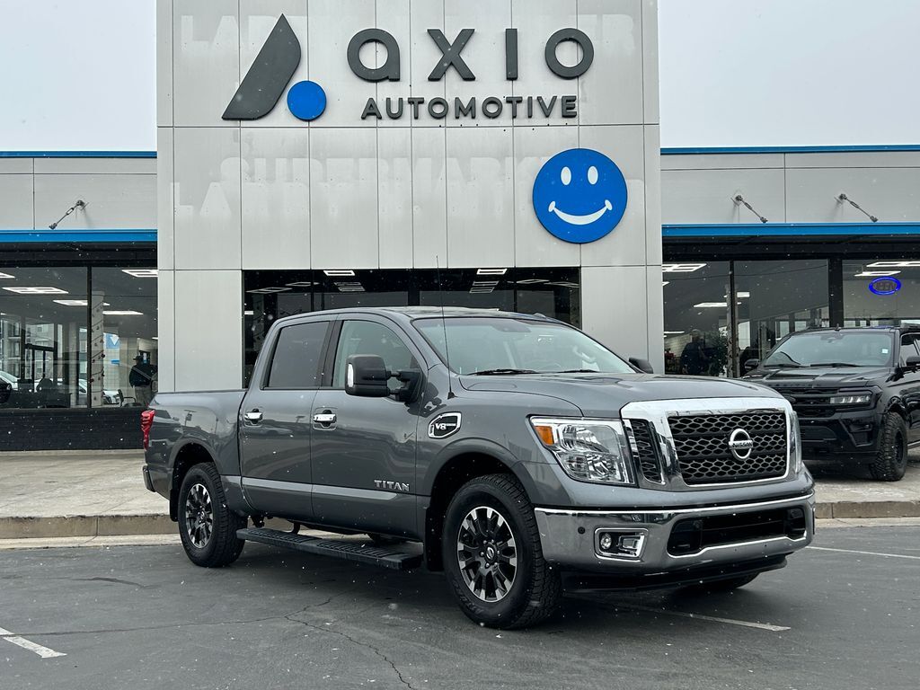 2017 NISSAN TITAN