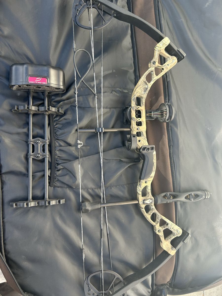 Diamond Infinite Edge 23-110 bow,