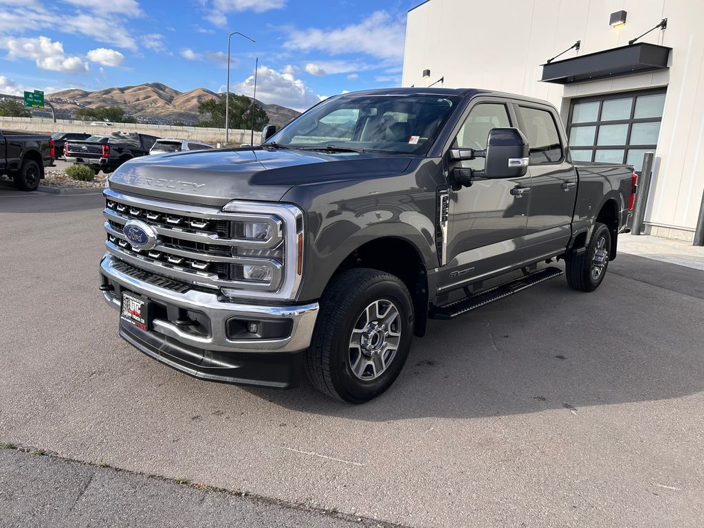 2026 Ford F-350 Super Duty Lariat