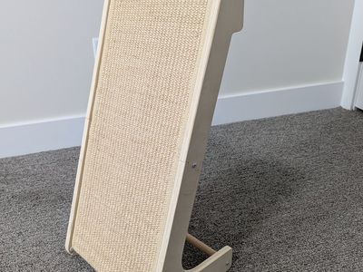 Cat Scratcher