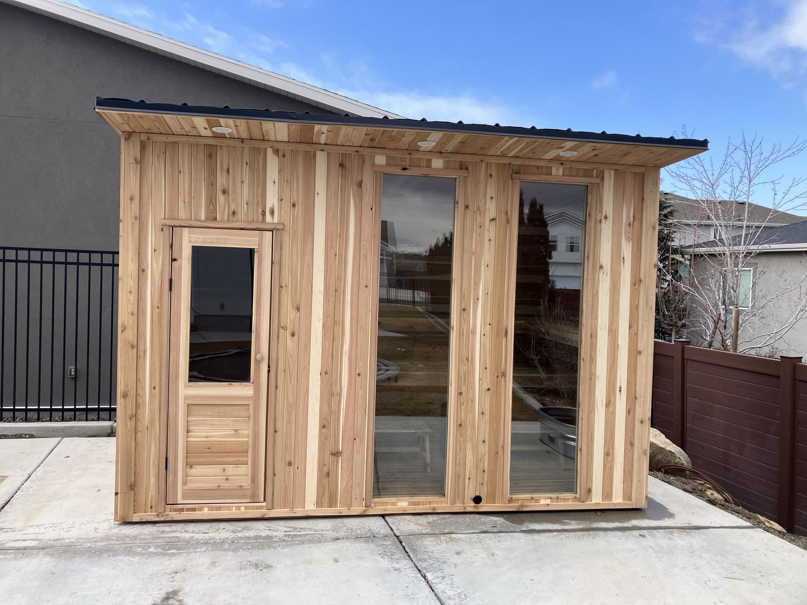 6x8 sauna with changing room