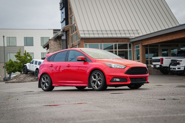 2017 Ford Focus ST