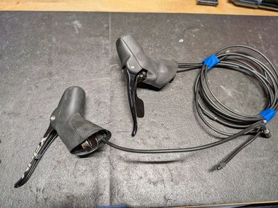 SRAM Apex 11sp HydroR Brifters