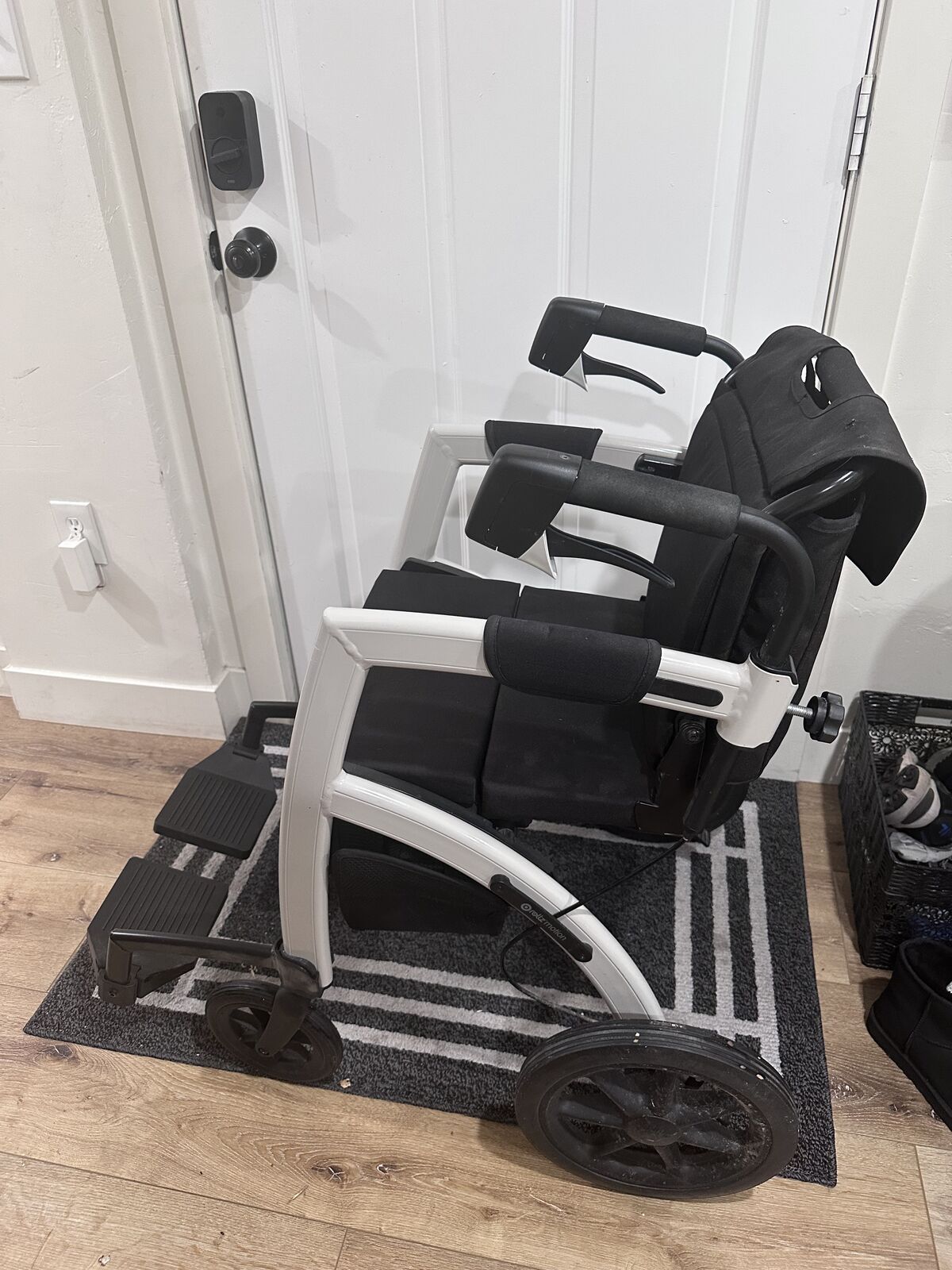 Rollz Motion 2 in 1 walker wheelchair combo