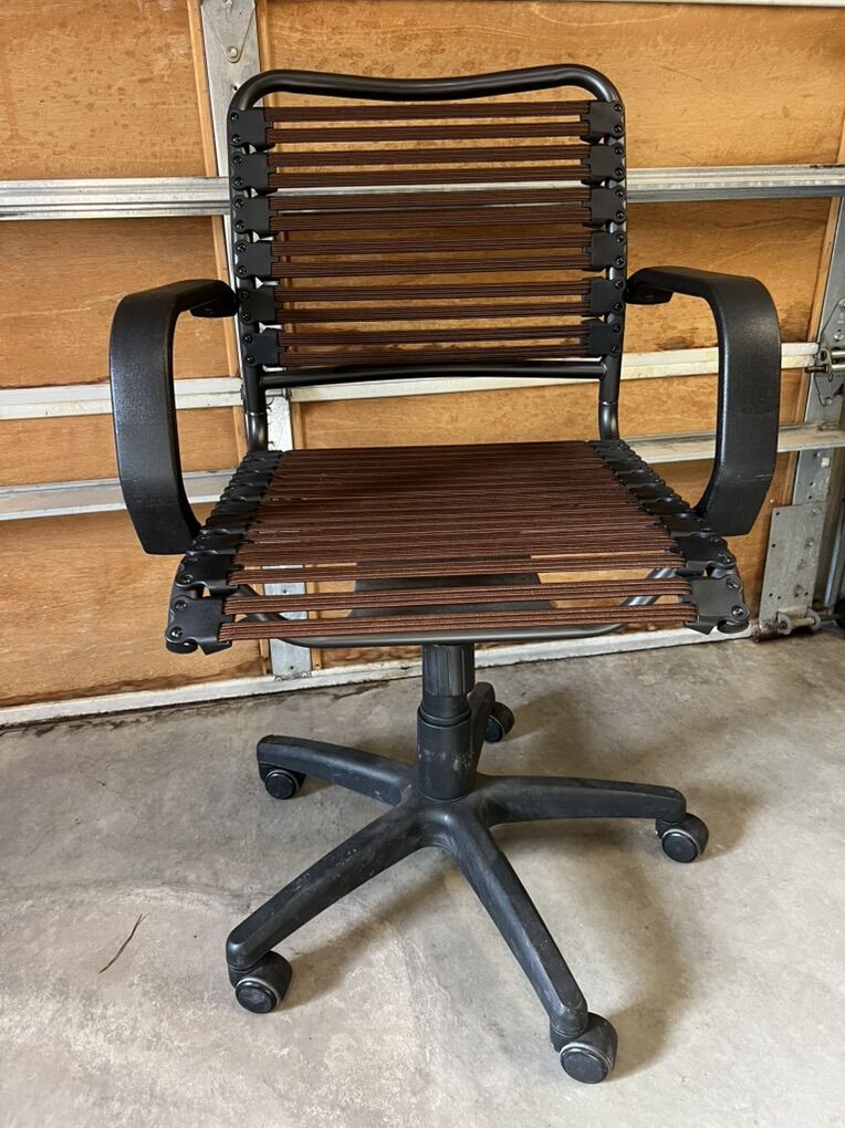 Brown Bungee Computer Chair