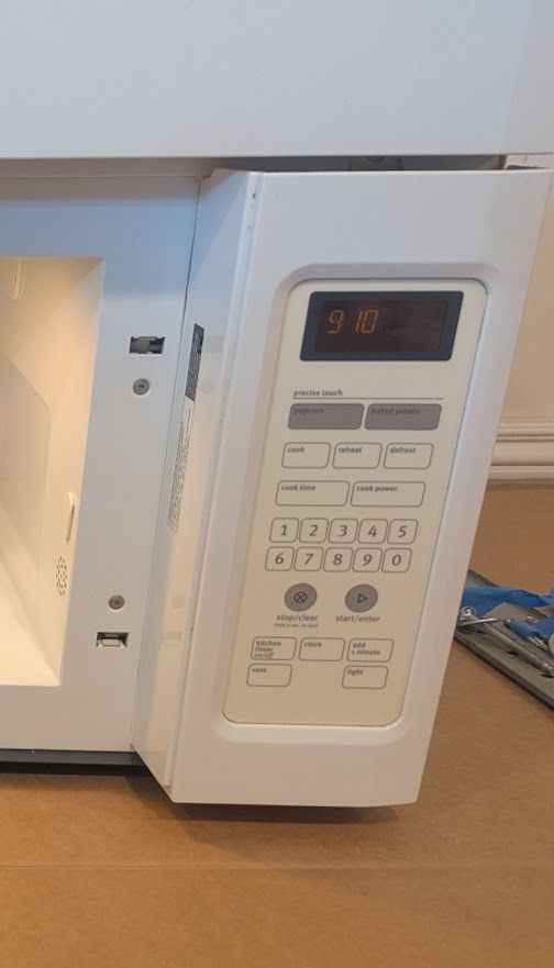 Maytag MMV1164WW-2 1000w over range microwave oven 1.6 cu feet