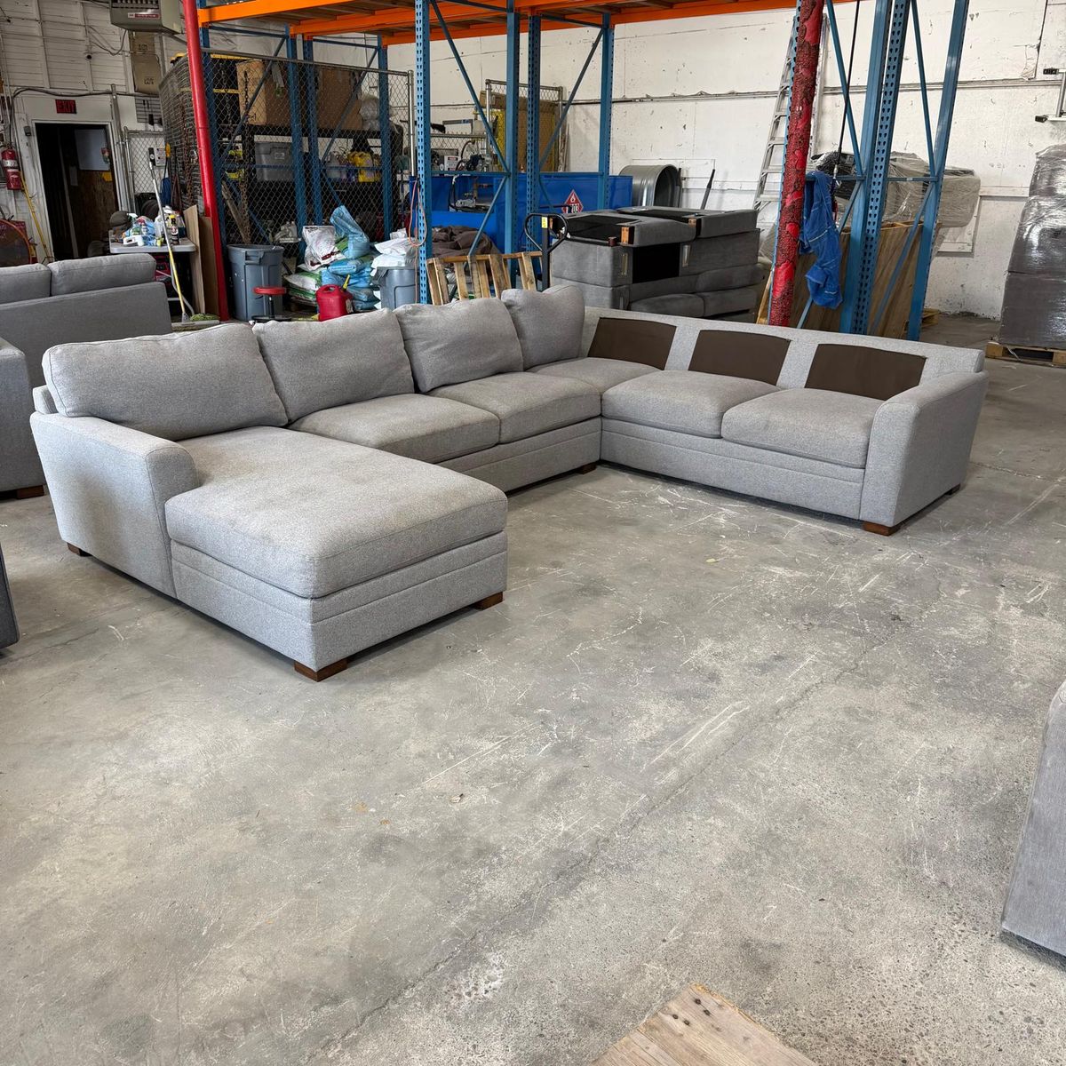COSTCO THOMASVILLE LANGDON FABRIC SECTIONAL WITH CHAISE!!