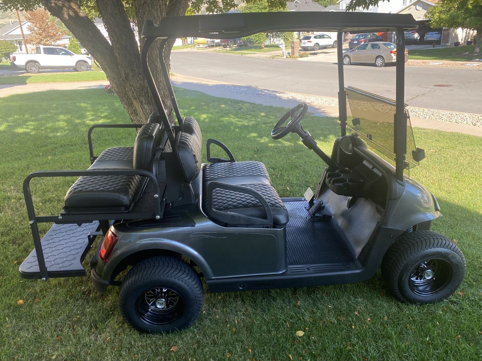 2016 EZGO RXV Lithium Golf Cart