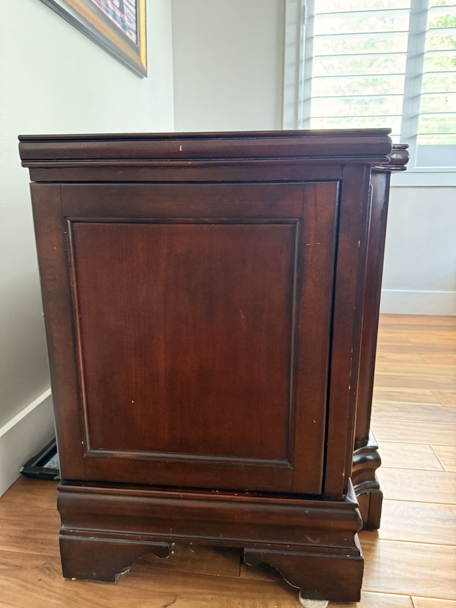 Main image 2