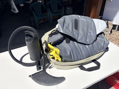 Inflatable 2 person kayak