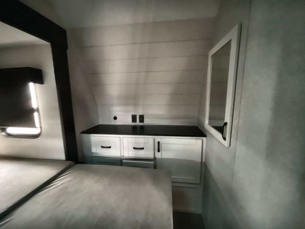 Main image 41