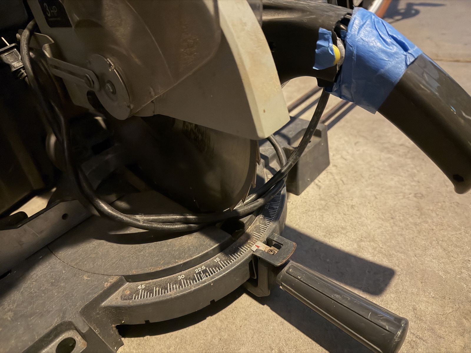 Craftsman 10” Compound Miter Saw – Needs Handle Rep