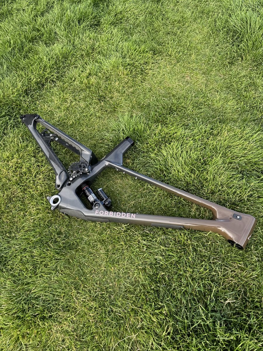 Main image 2