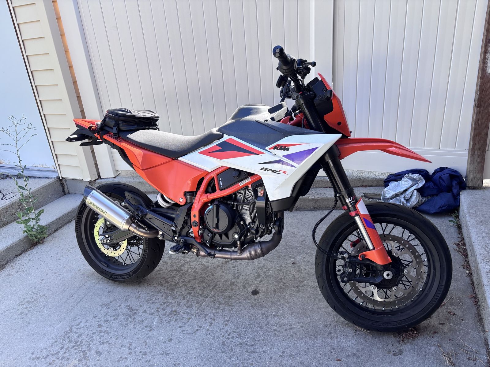 2025 KTM 390 SMC R Supermoto