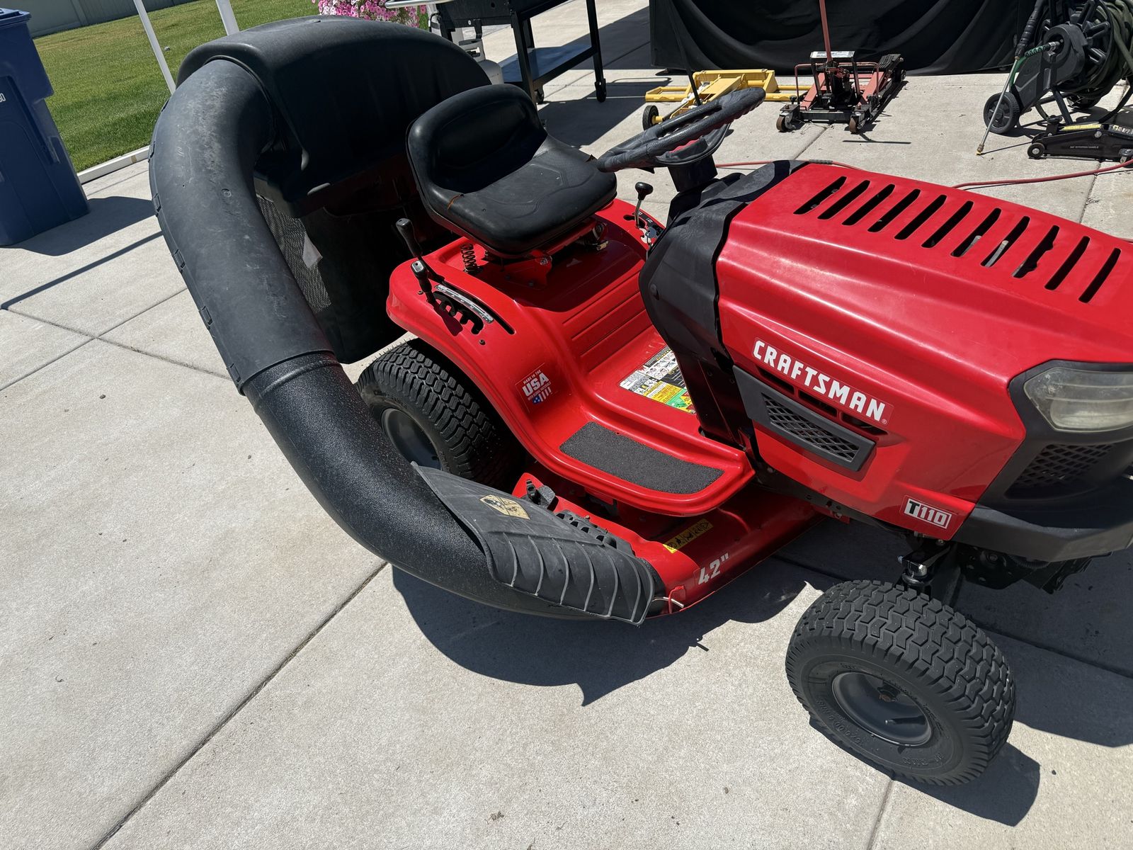 Craftsman Riding Lawnmower w/ Bagger