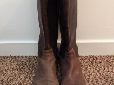 Women's size 8 / 39 Brown Leather Boots