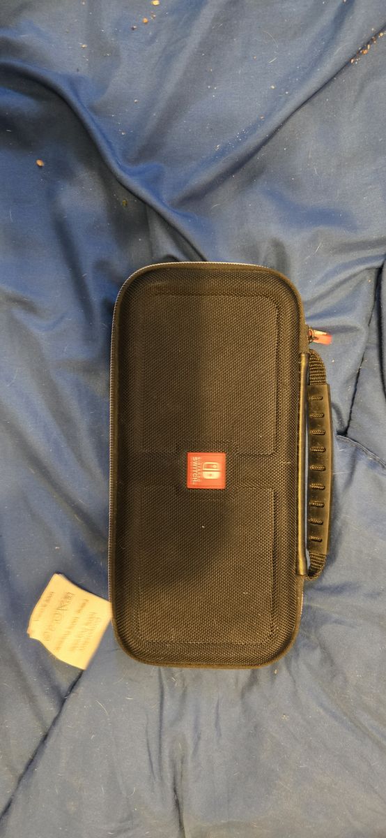 Nintendo switch case plus game holder