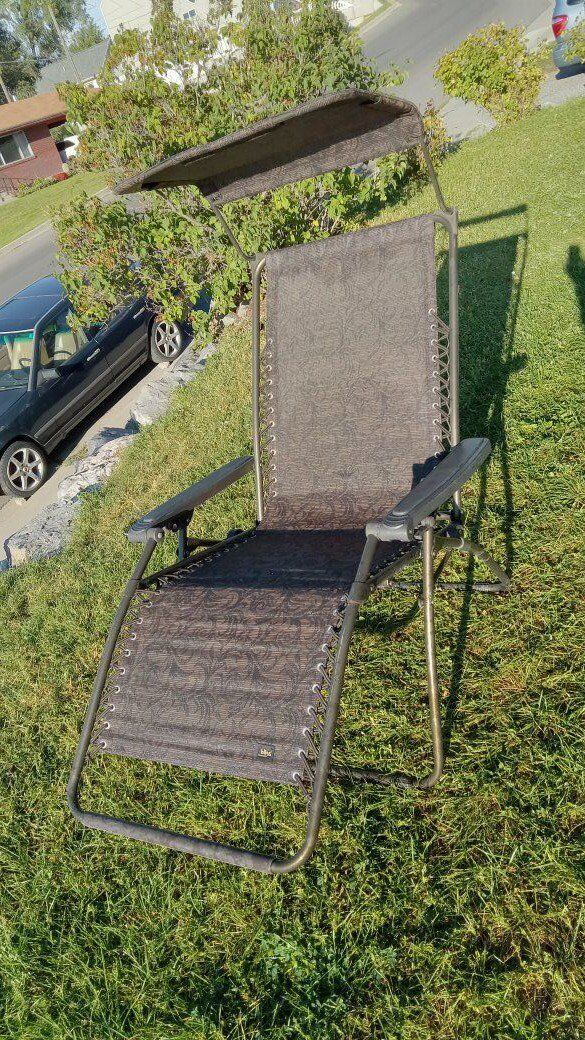 Brown Foldable Lounge Chair Lawn Picnic Plus Shade Outdoor Zero Gravity