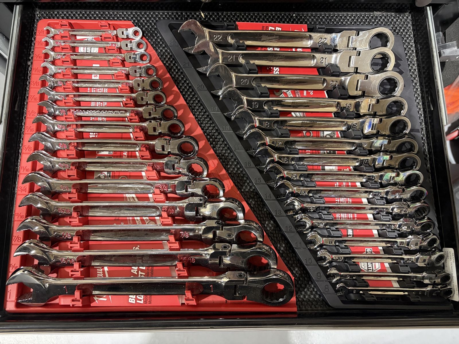 Milwaukee Flex-Head Ratcheting Combination Wrench Set (SAE and Metric)
