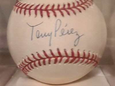 Tony Pérez Autographed Baseball in Display Case