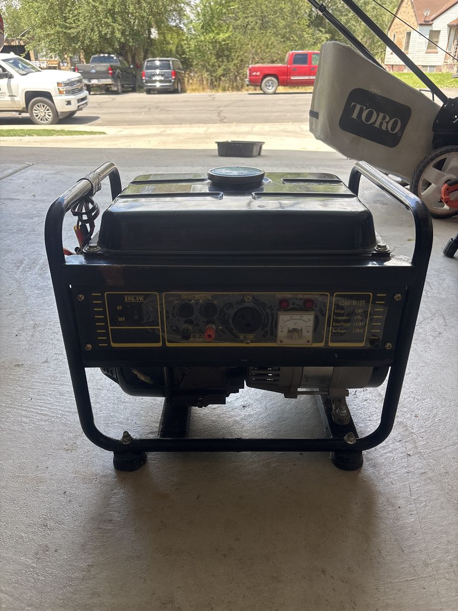 Used 1200W Portable Gas Generator