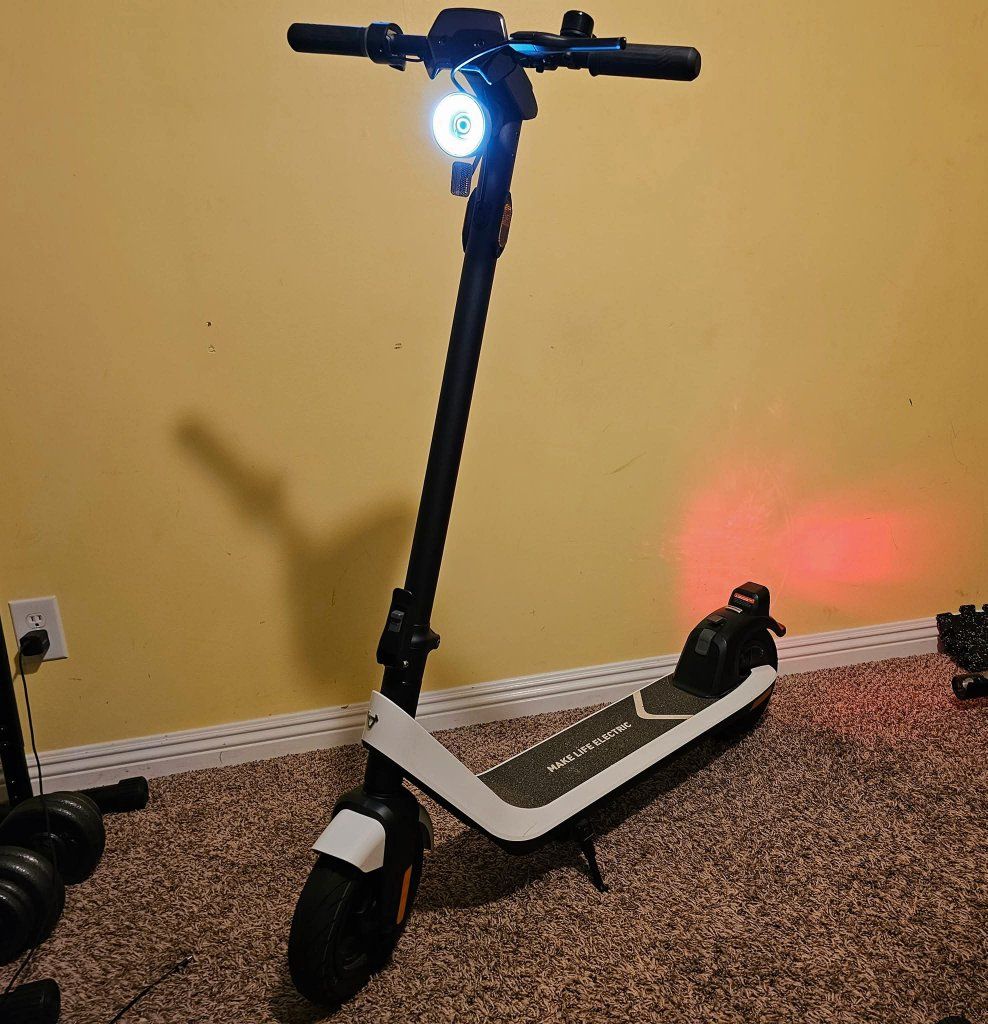 NIU KQi2 Electric Scooter (For sale or Trade)