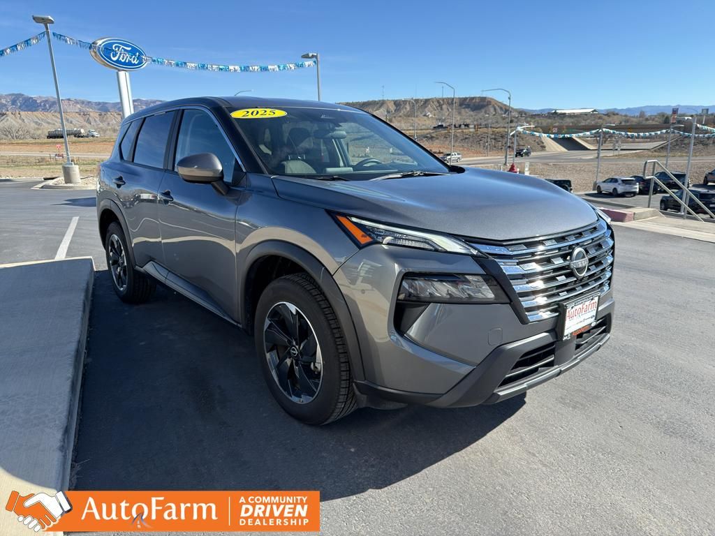 2025 Nissan Rogue SV