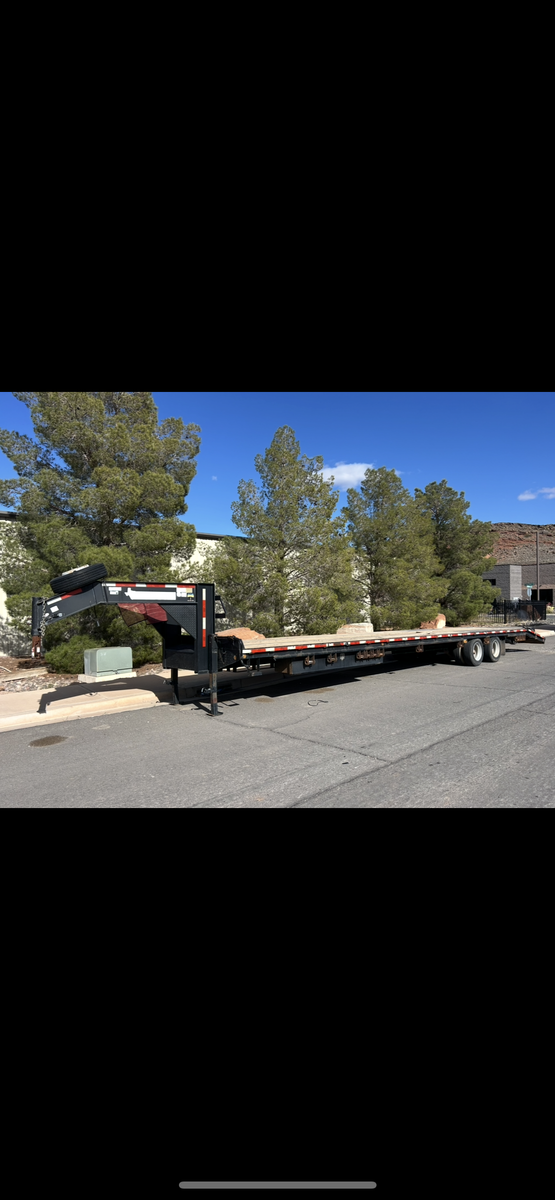 2016 Texas Pride 40' Gooseneck Trailer - Equipment Trailer