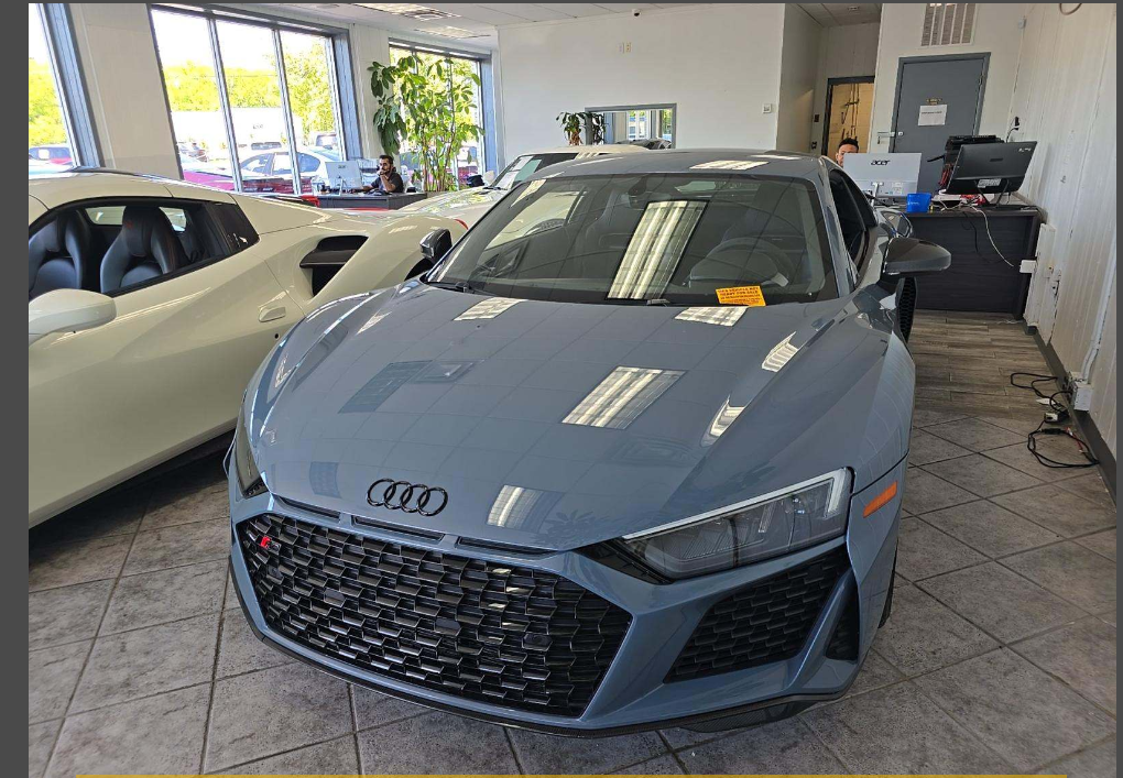 2021 AUDI R8