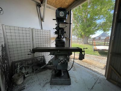 Lagun FTV-1 Vertical Milling Machine