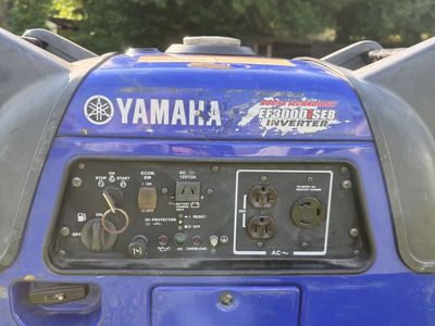 Yamaha EF3000iSEB Inverter Generator - 3000W Portable Power with Boost Technology