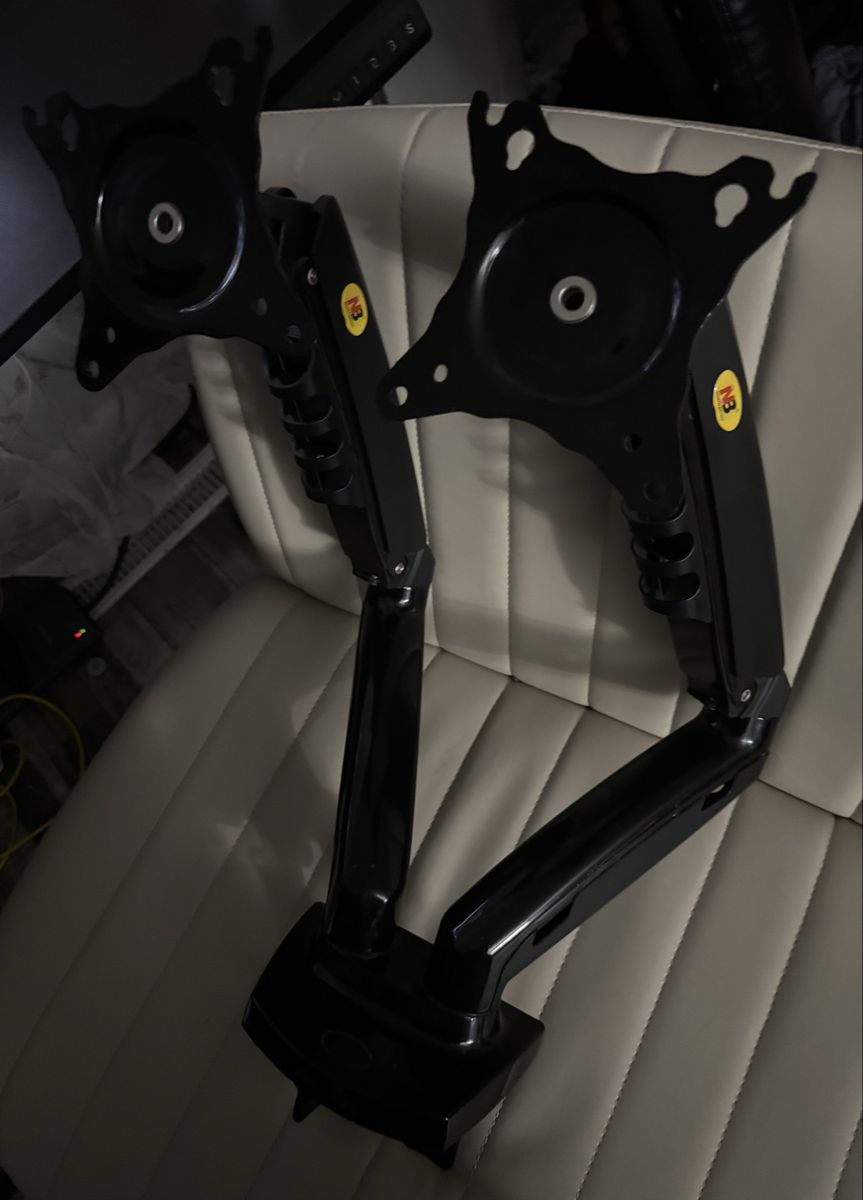 1 Asus monitor & dual NB monitor stand.
