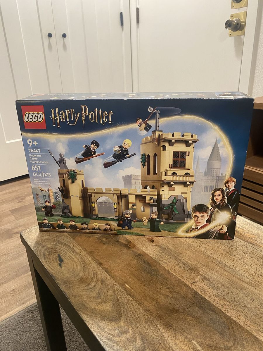 LEGO Harry Potter Hogwarts Castle Flying Lesson Set 76447 - 651 Pieces