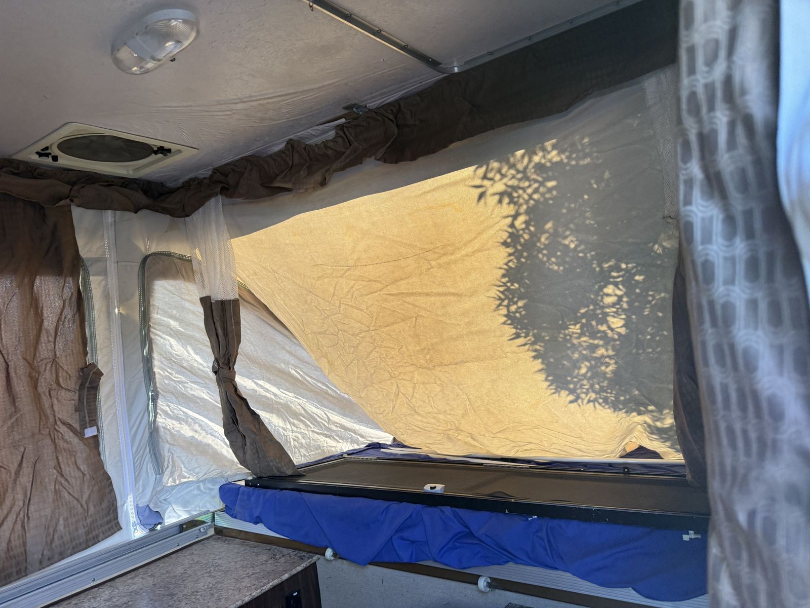 $2,500 – Priced to Sell FAST! 2012 Palomino Banshee II pop-up camper.