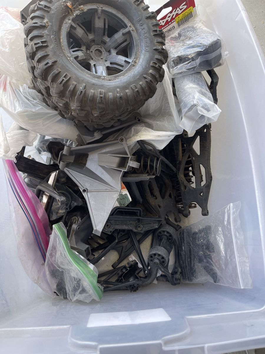 Lots of Traxxas xmaxx stuff and some misc stuff $60 for all