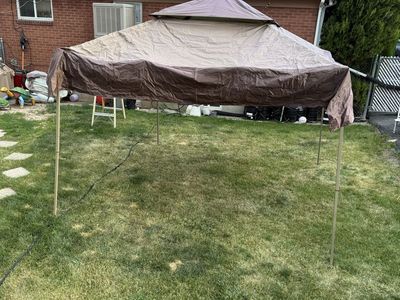 Instant canopy