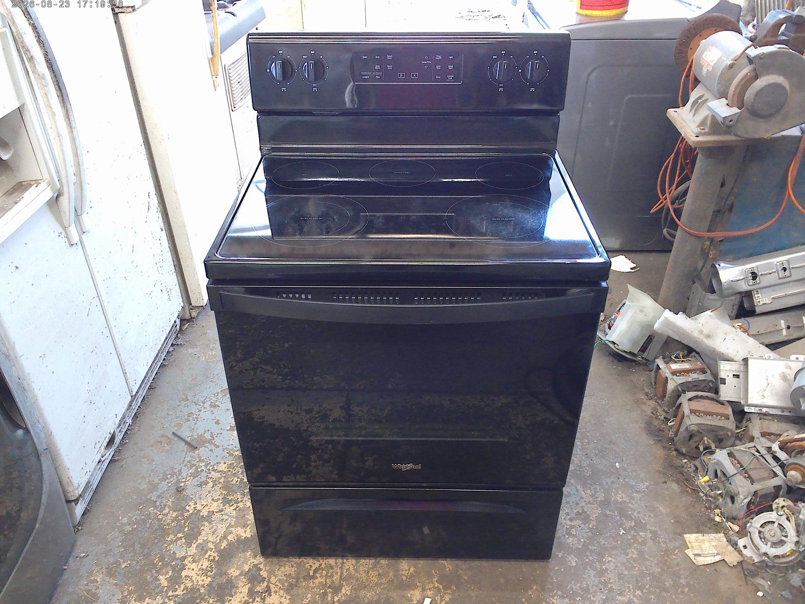 Whirlpool free standing black range