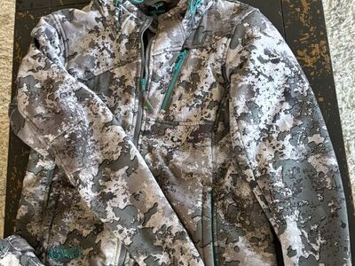 GWG (Girls With Guns) Insualted Coat And Pants