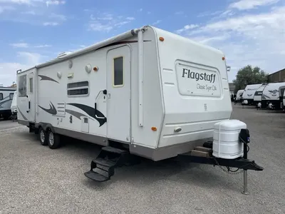 2009 Forest River Flagstaff Classic Super Lite 831FLSS