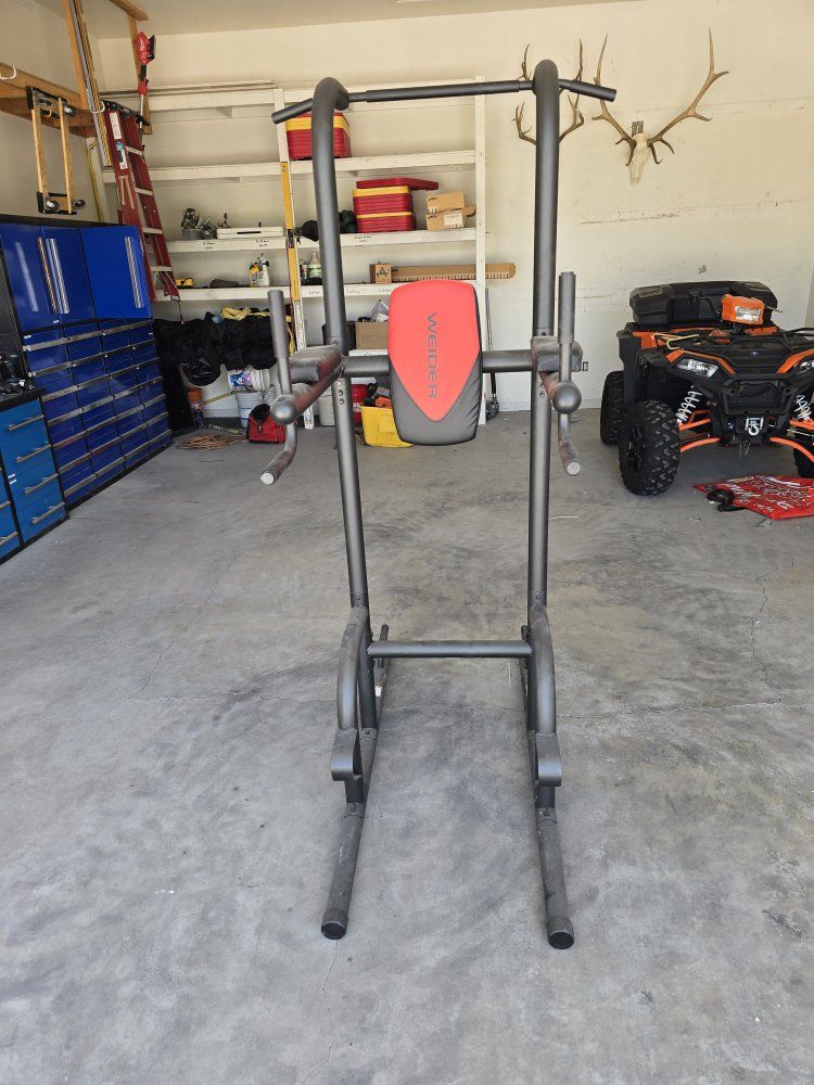 Weider Power Tower Dip Station Pull Up Bar with Vertical Knee Raise (VKR) - Used