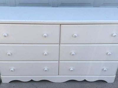 Adorable dresser