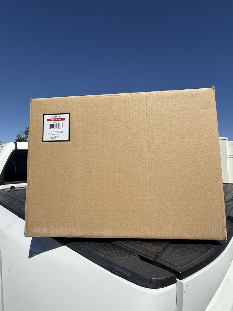 New Yeti Tundra 35 Red Cooler