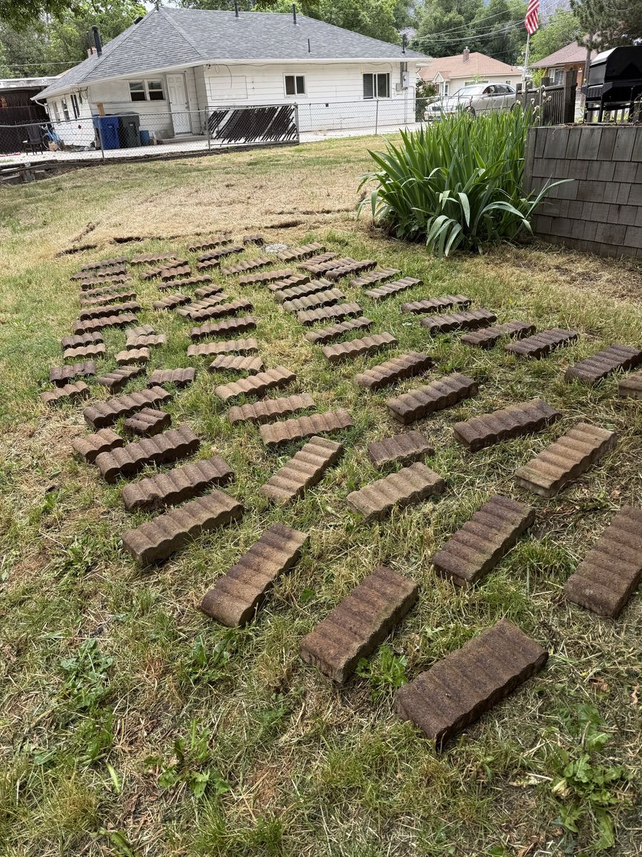 Landscape edging stones