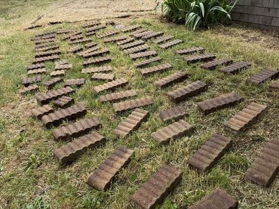 Landscape edging stones