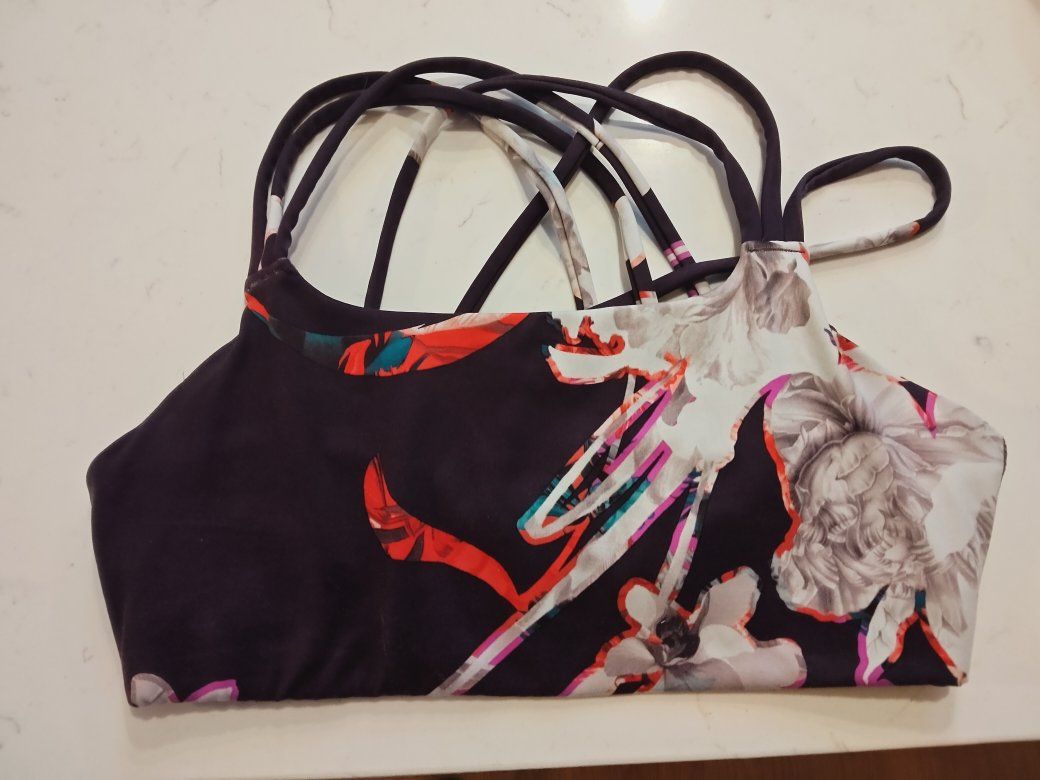 Athleta + more of small woman's clothing