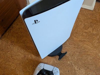 Sony PlayStation 5 PS5 Disc Console with White DualSense Controller & Cables - UsedGood