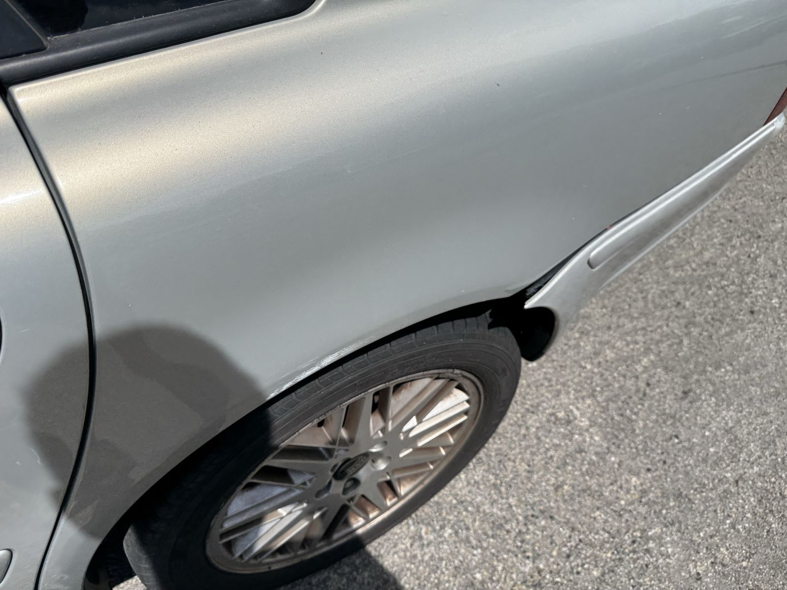 Main image 6