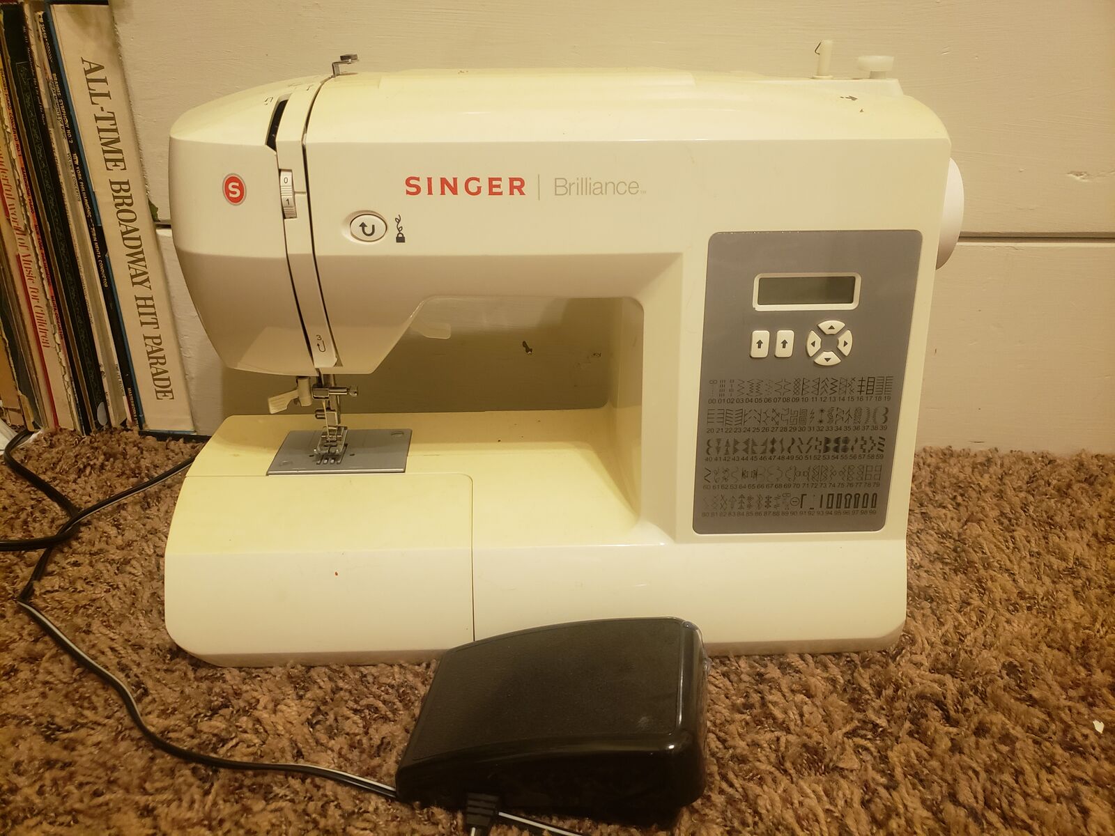 Singer Brilliance Sewing Machine