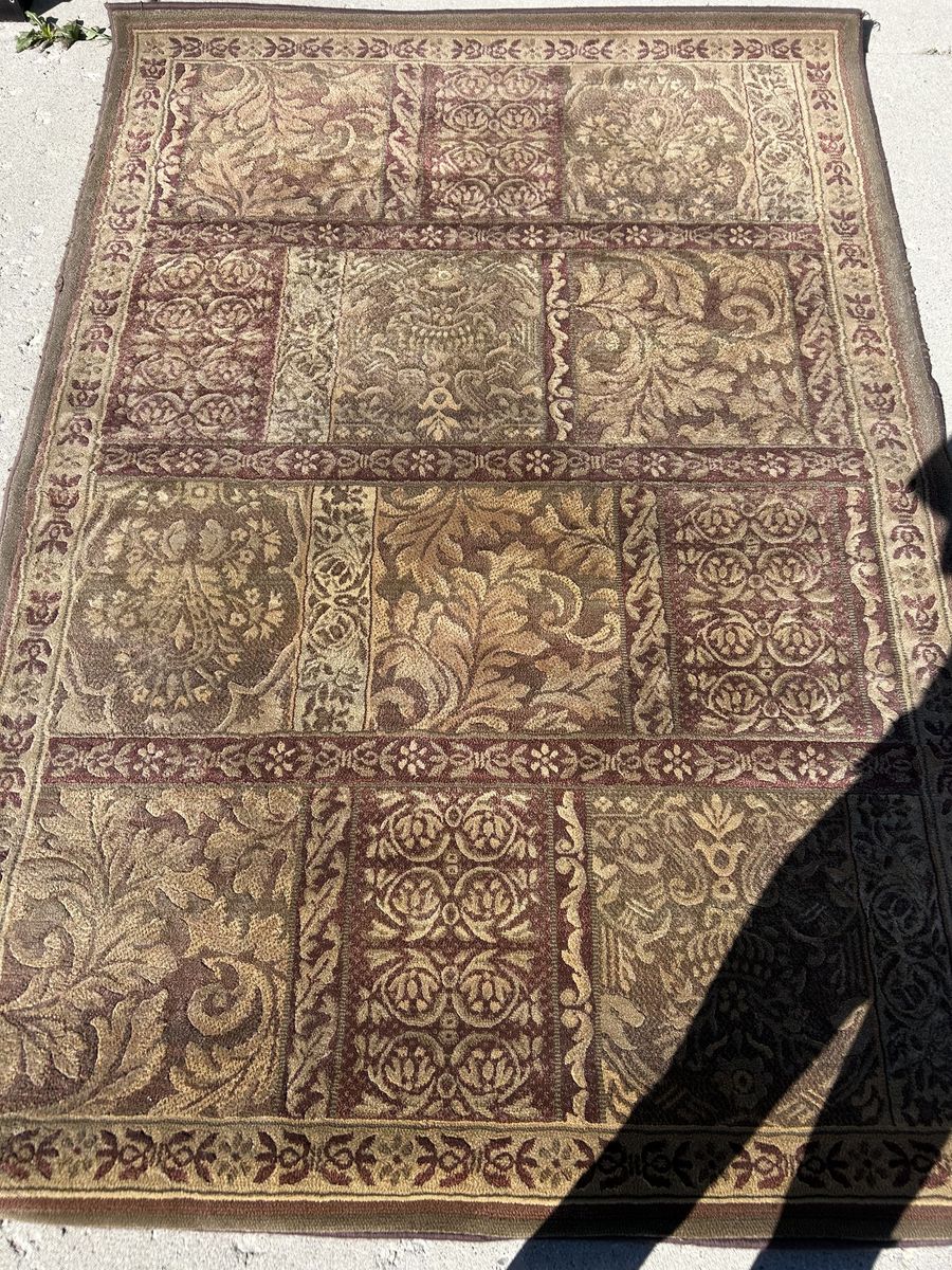 5 X 7 Rug - Brown
